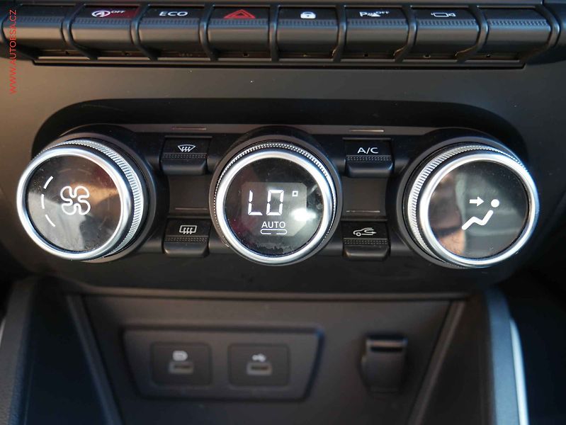 Dacia Duster (2022) 1.0i, 2.maj,ČR, Navi, autoAC - fotka 20 z 22