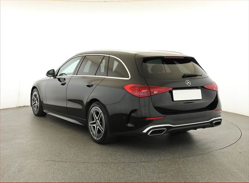 Mercedes-Benz Třídy C (2022) C 220 d - fotka 4 z 21