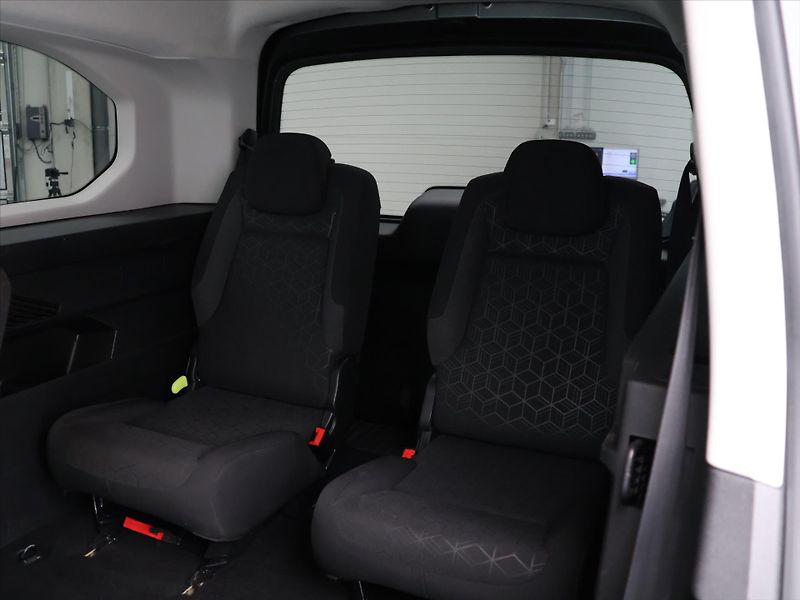 Citroën Berlingo 1,5 HDI 75kW XL Klima 7-Míst - fotka 15 z 28