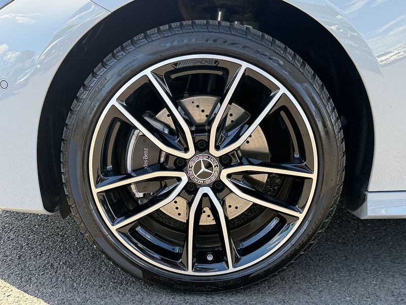 Mercedes-Benz CLA e Shooting Brake s hybridní te - fotka 26 z 37