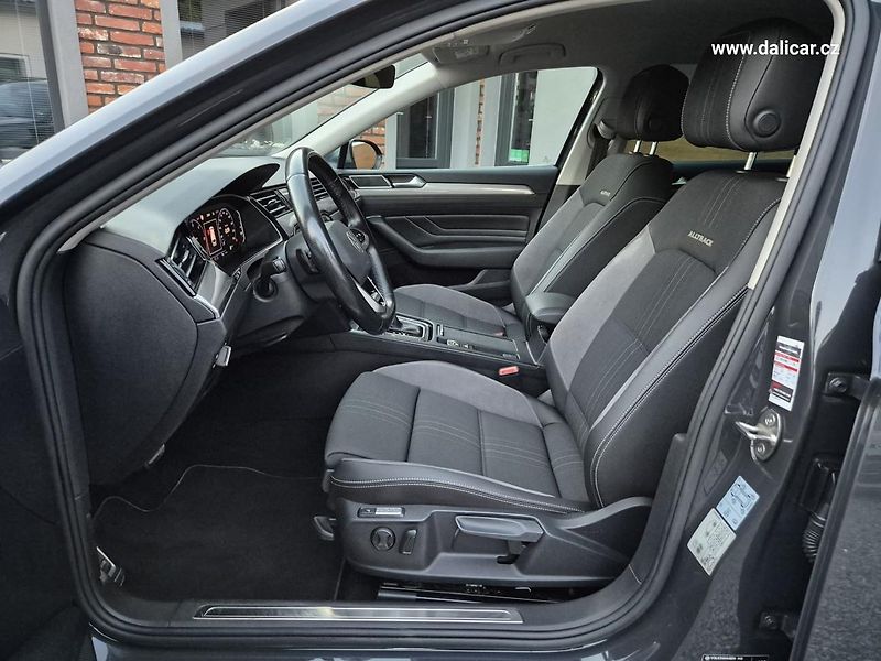 Volkswagen Passat Variant (2021) 2.0TDI 147kW ALLTRACK DSG 4X4 - fotka 36 z 56