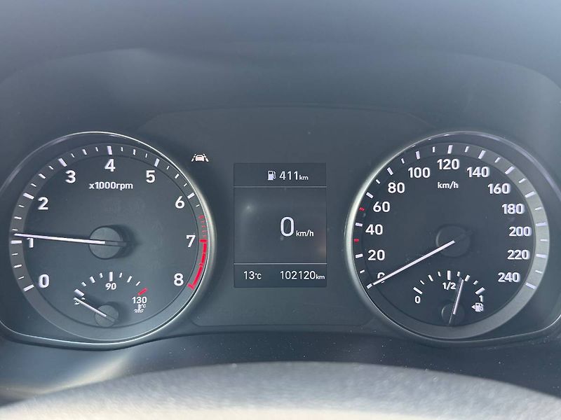 Hyundai i30 (2021) 1.0 T-GDI 88 kW Family - fotka 11 z 20