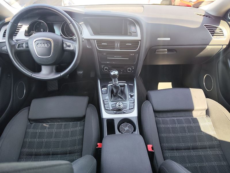 Audi A5 3.0 TDI/176kW Quattro - fotka 13 z 33