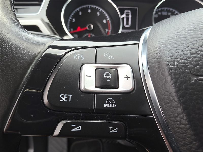 Volkswagen Touran 1,4 TSi 110KW DSG 7 MÍSTNÝ - fotka 15 z 52