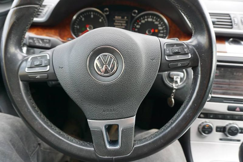 Volkswagen Passat Variant (2012) 2,0   125 kw 2,Majitel  nové v - fotka 4 z 36