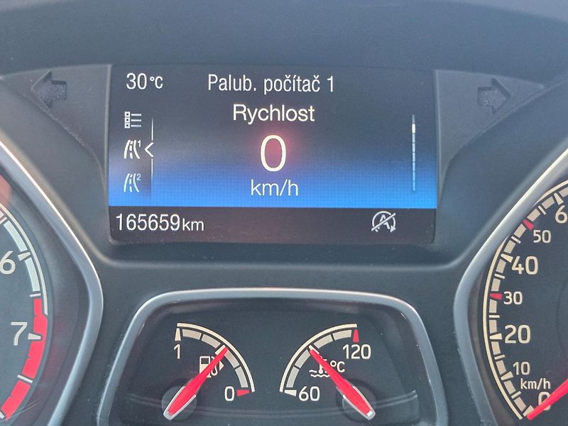 Ford Focus (2017) ST kombi 184kw - fotka 16 z 21