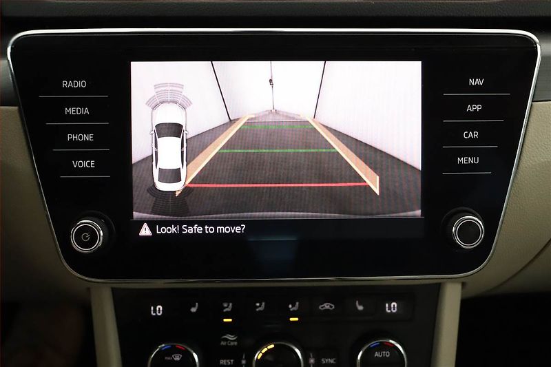 Škoda Superb (2019) Style 1.5 TSI, Automat - fotka 16 z 20