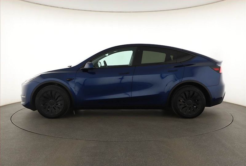 Tesla Model Y (2024) Long Range AWD 79kWh, SoH 95% - fotka 3 z 20