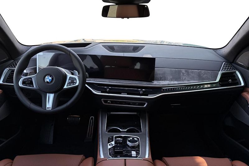 BMW X5 xDrive40d - fotka 3 z 10
