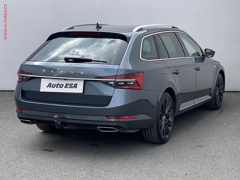 Škoda Superb (2019) 2.0 TSi 4x4, ČR, L&K, DSG - fotka 4 z 20