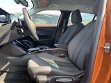 Peugeot 2008 ALLURE 1,2 PureTech 96kW AT - náhled 17