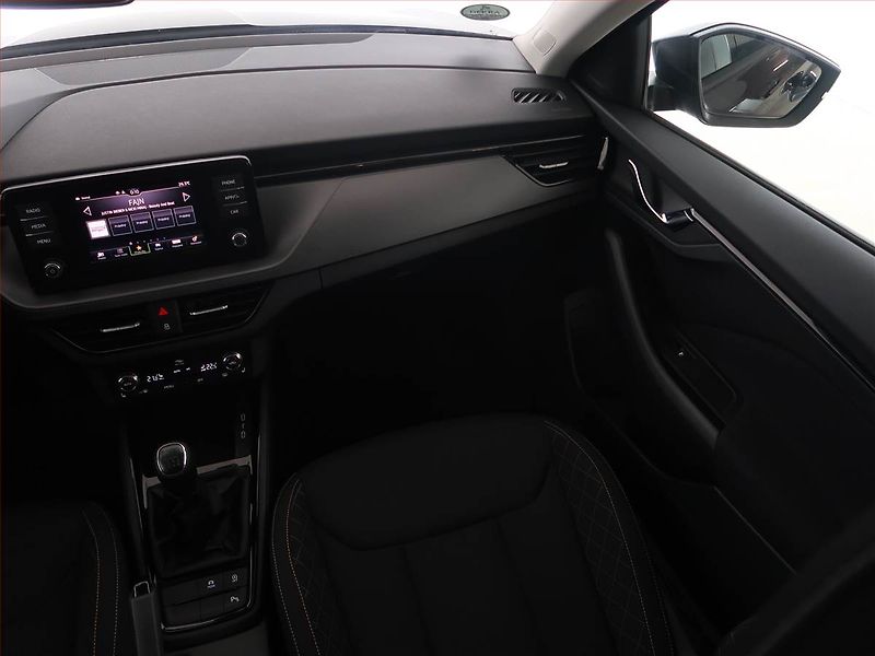 Škoda Scala (2024) Fresh 1.5 TSI, ČR,1.maj - fotka 8 z 24
