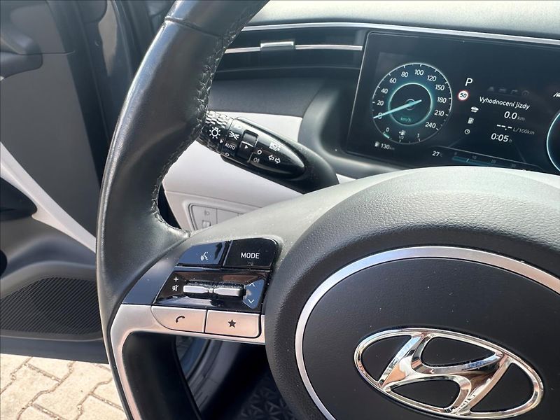 Hyundai Tucson 1,6 T-GDi MHEV 4WD SMART NAVI - fotka 18 z 27