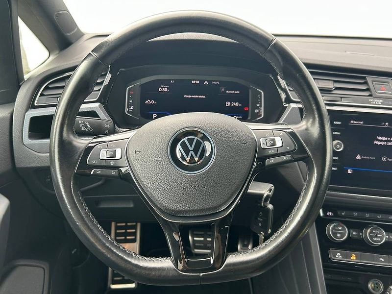 Volkswagen Touran (2022) 2.0 TDI DSG 7míst tažné - fotka 7 z 33