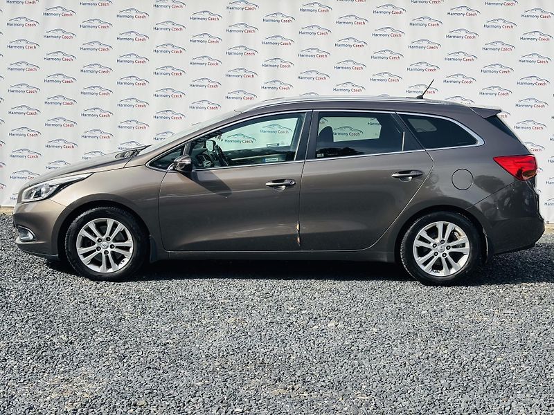 Kia Ceed (2014) 1.6 GDI, 99kW, ČR - fotka 5 z 18