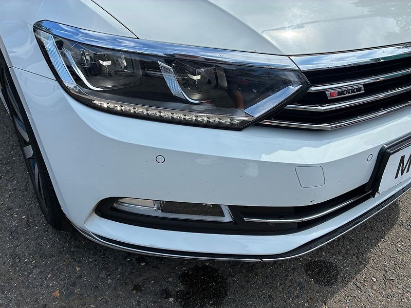 Volkswagen Passat 2.0 TDi 110 kW 4x4 HighLine ČR - fotka 25 z 26