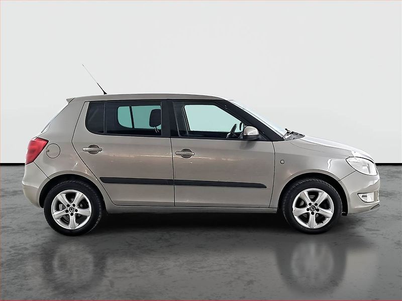 Škoda Fabia (2012) 1.2 TSI, Tempomat - fotka 6 z 16