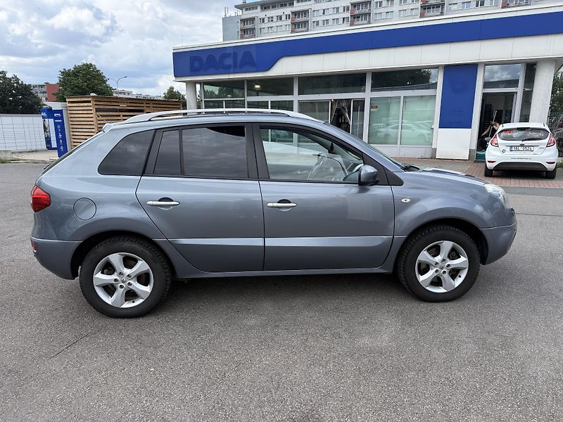 Renault Koleos 2.0 dCi  - fotka 5 z 34