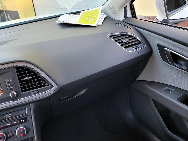 Seat Leon 1,2 ST Style 1maj*SERV.KNÍŽKA* - fotka 33 z 44