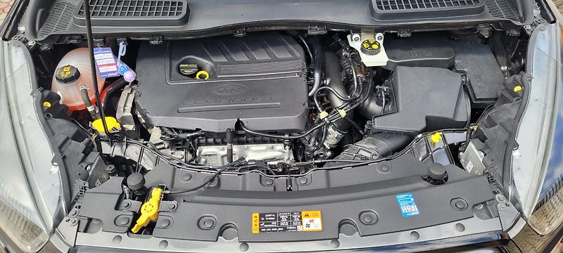 Ford Kuga (2016) 1,5 110kW ST-Line Bi-Xenony - fotka 44 z 45