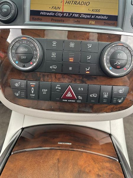 Mercedes-Benz Třídy R (2010) 5.5  PLNÁ VÝBAVA PANORAMA  - fotka 23 z 30