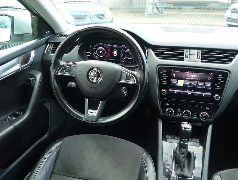 Škoda Octavia (2020) Scout 2.0 TDI, 4X4, Automat - fotka 7 z 16