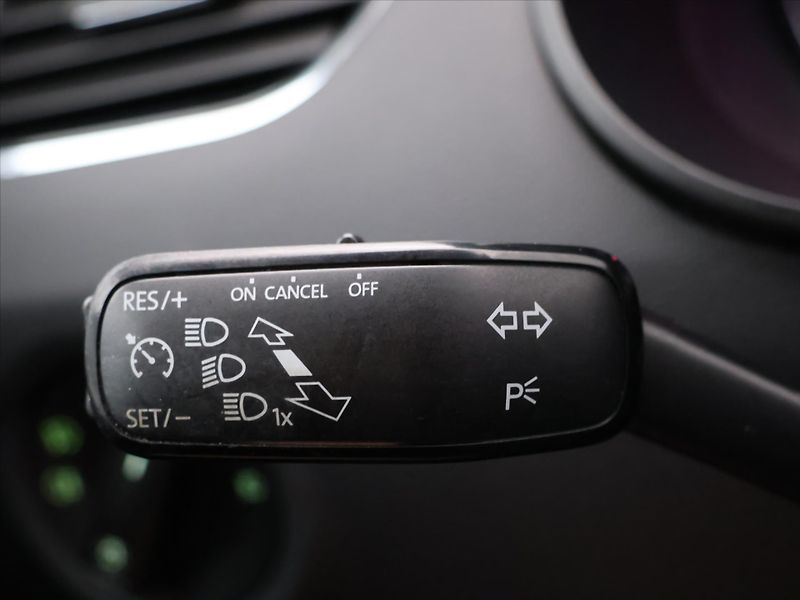 Škoda Octavia 1,6 TDI 85kW DSG CZ Style DPH - fotka 19 z 37
