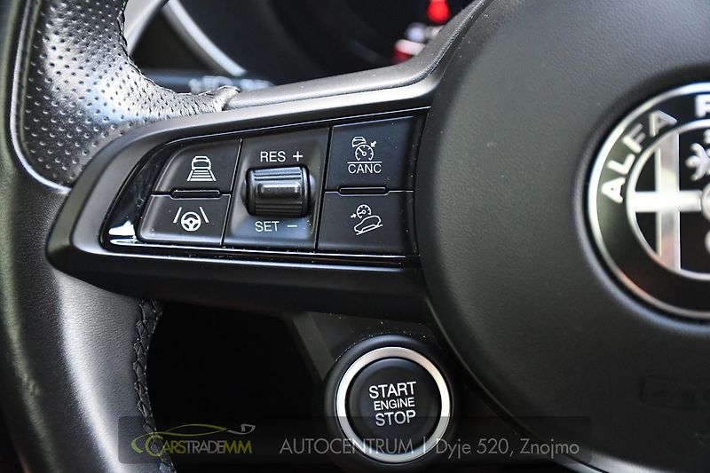 Alfa Romeo Stelvio 2.0T 16V 206kW VELOCE AT8 Q4 - fotka 23 z 50