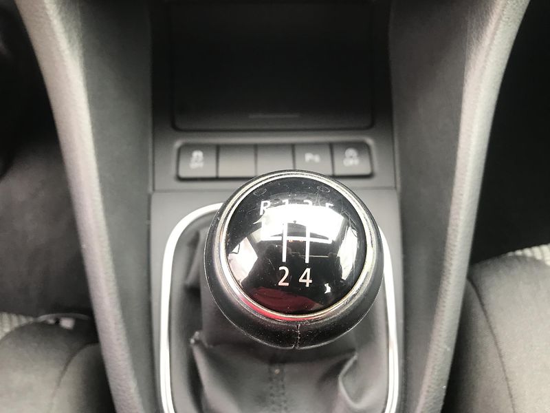 Volkswagen Golf Variant 1.6 TDI 77 KW,KLIMA,MAN,STAV - fotka 16 z 19