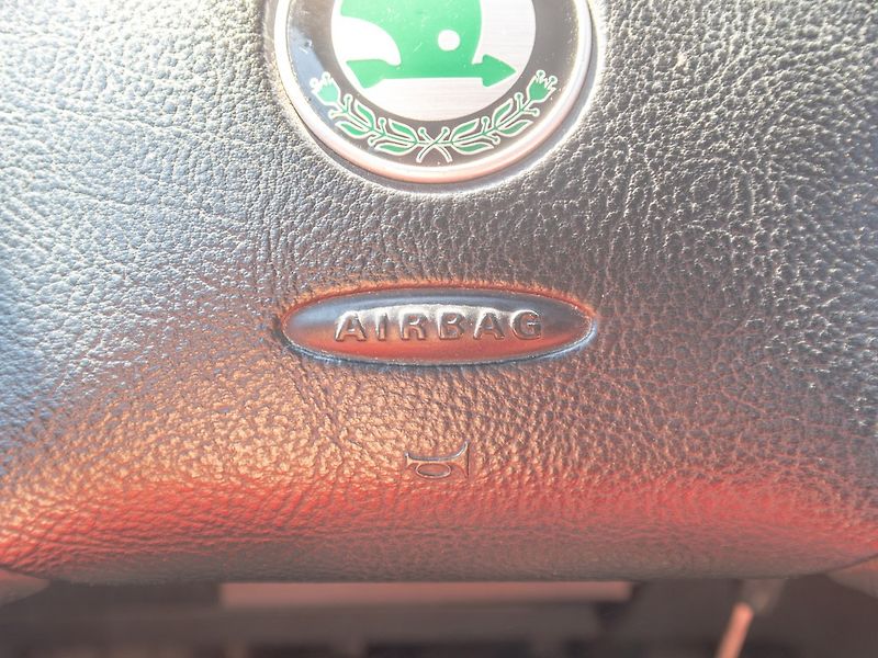 Škoda Octavia (2003) 1.6MPI 75KW – PO ROZVODECH - fotka 21 z 30