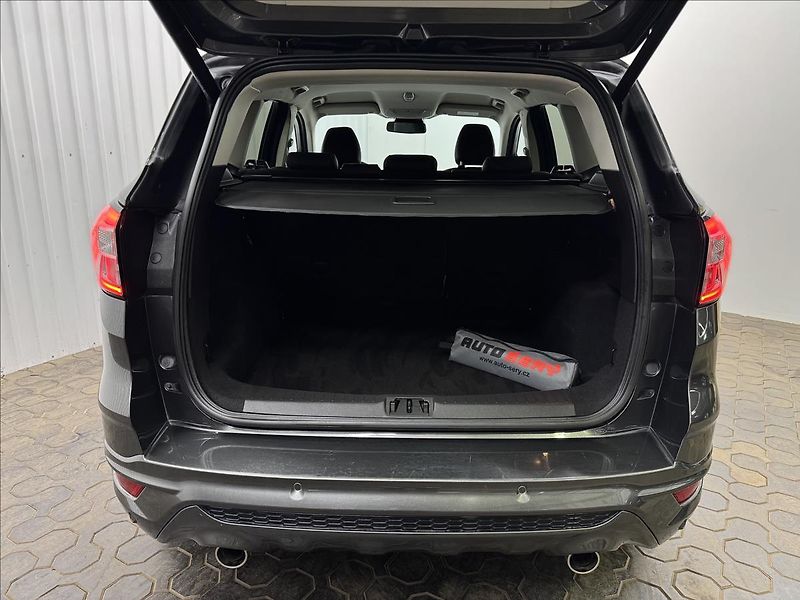 Ford Kuga 1.5EB 129kW AWD VIGNALE 2XALU - fotka 35 z 45