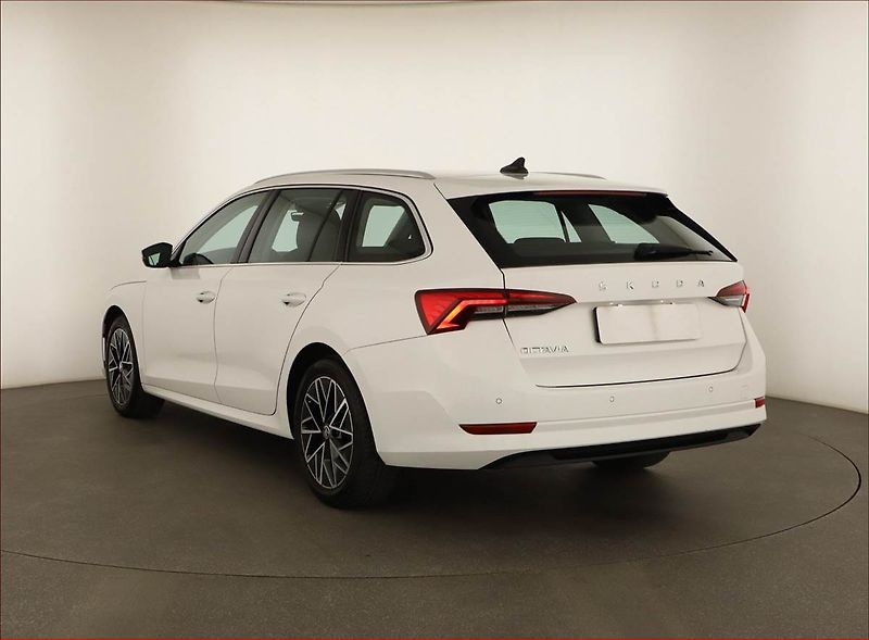 Škoda Octavia (2021) Style 1.5 TSI, ČR,1.maj, Navi - fotka 4 z 13