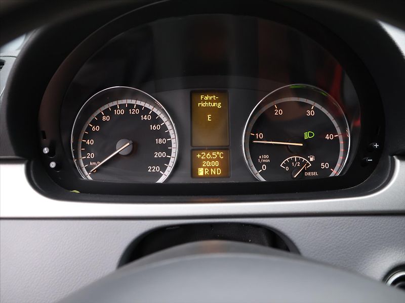 Mercedes-Benz Viano 2,2 CDI 110kW Aut. L CZ 7-Míst - fotka 18 z 32