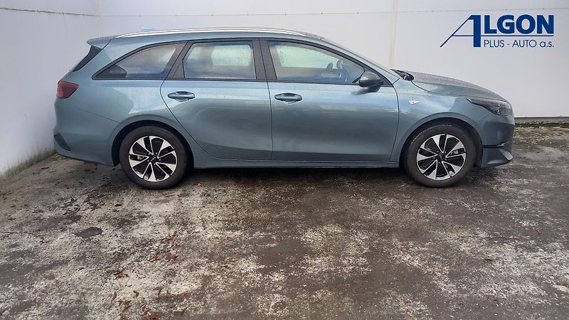 Kia Ceed SW (2025) SW 1,5 T-GDi GPF TOP - fotka 9 z 20