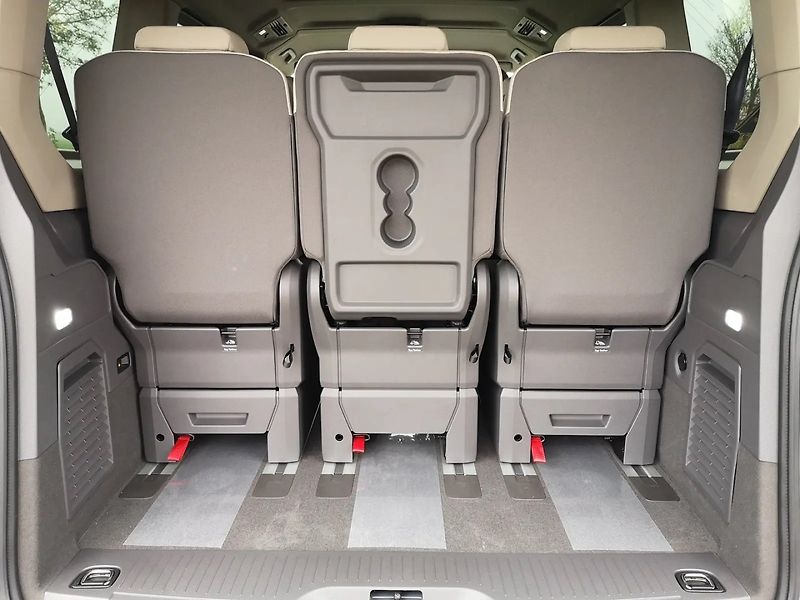 Volkswagen Multivan (2026) Trend 2,0 TDI 110kW IQ.LIGHT - fotka 12 z 13