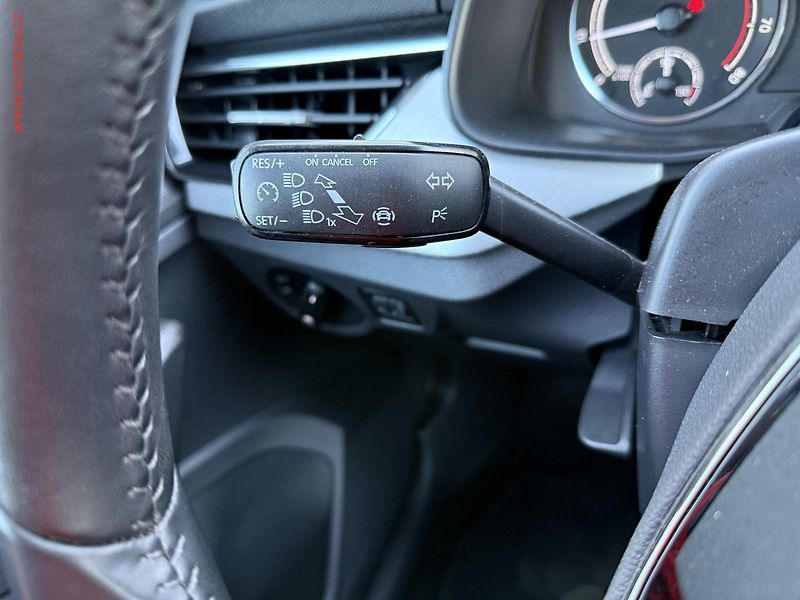 Škoda Scala (2022) 1.0 TSi, ČR, Ambition, DSG - fotka 12 z 20