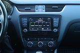 Škoda Octavia (2015) 2.0 TDI, Serv.kniha, Navi - náhled 12