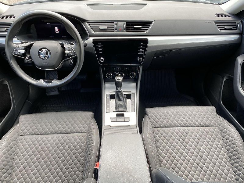 Škoda Superb (2022) Combi 2.0 TDI DSG Ambition - fotka 5 z 32