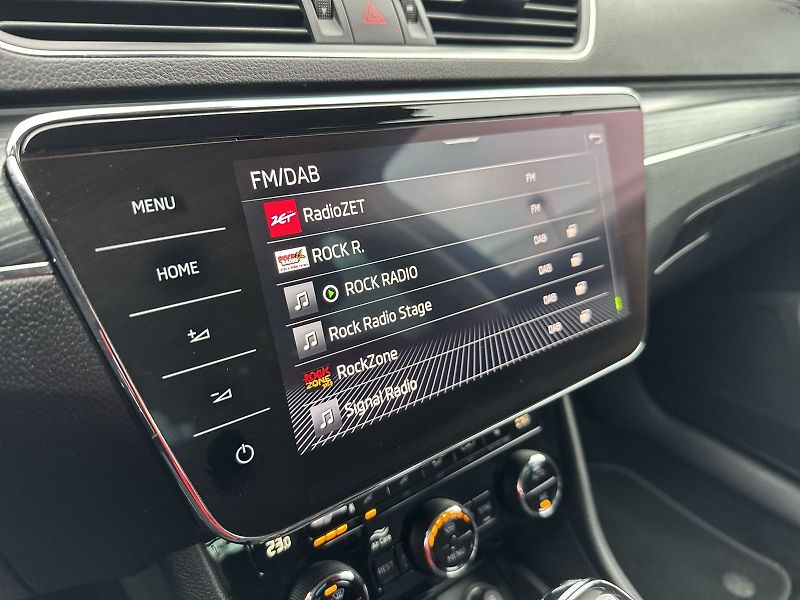 Škoda Superb (2022) Combi 2.0 TDI DSG Style - fotka 19 z 36