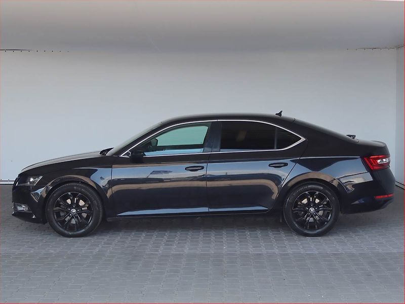 Škoda Superb (2018) Style 2.0 TDI, Automat, Kůže - fotka 3 z 24
