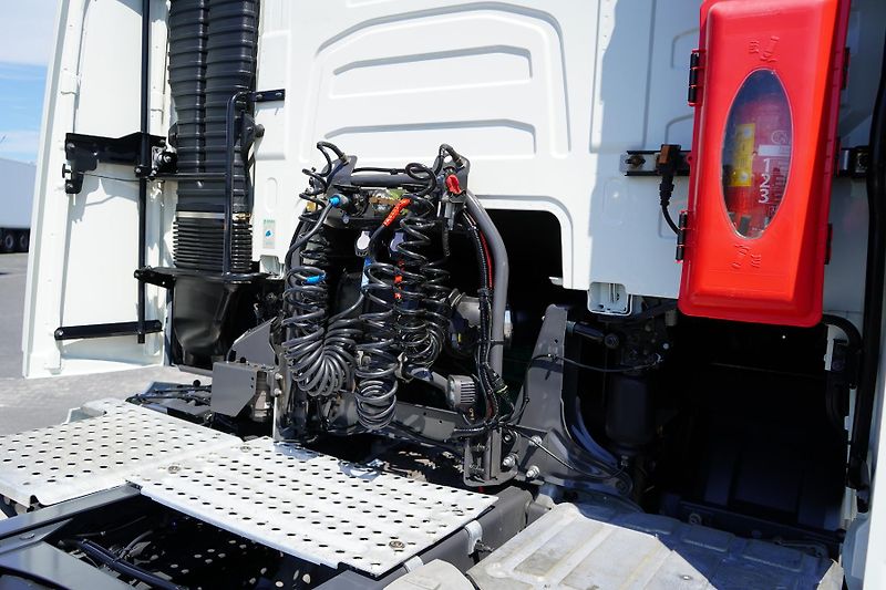 Volvo FH (2022) 500 / XL / EURO 6 / ACC / PEŁN - fotka 38 z 49