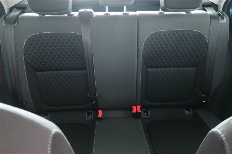 Škoda Fabia (2014) Style 1.2 TSI, Serv.kniha - fotka 10 z 18