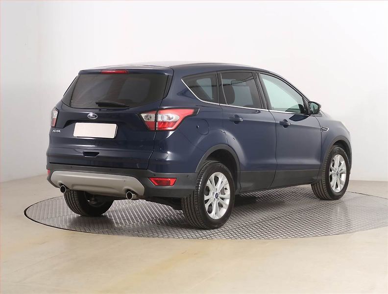 Ford Kuga (2018) 1.5 TDCi, Automat, Serv.kniha - fotka 5 z 21