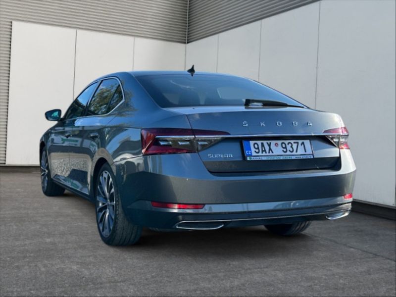 Škoda Superb 2,0 TDI 147 L&K 4x4 Aut - fotka 2 z 10