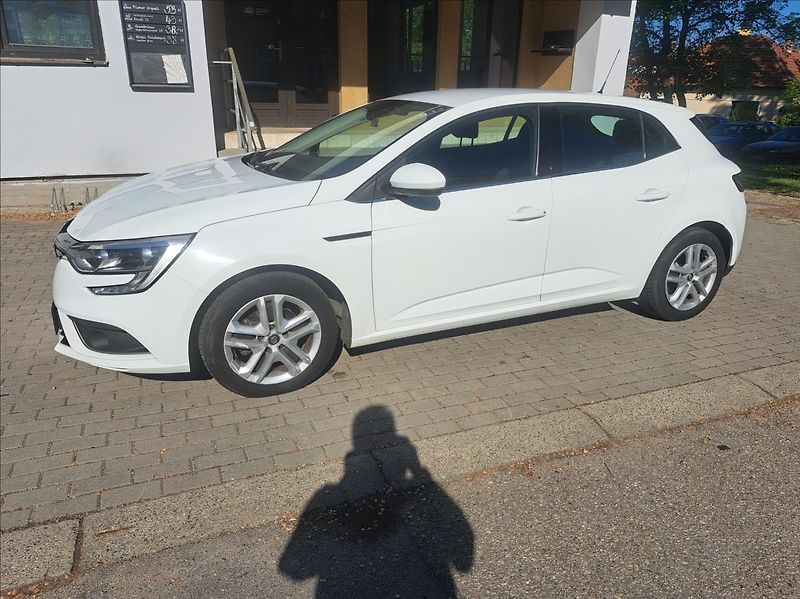 Renault Mégane 1,5 dCi - fotka 4 z 41