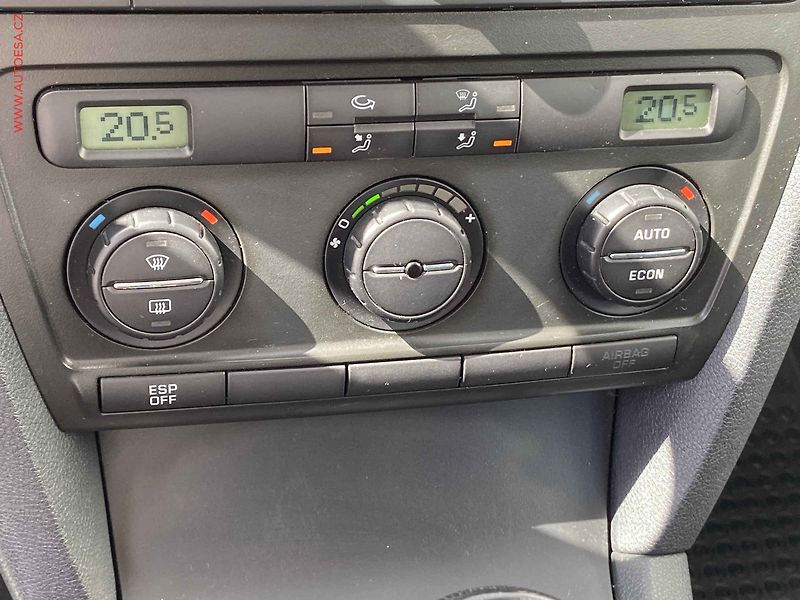 Škoda Octavia (2007) 1.9TDi, AAC, tempo - fotka 14 z 16