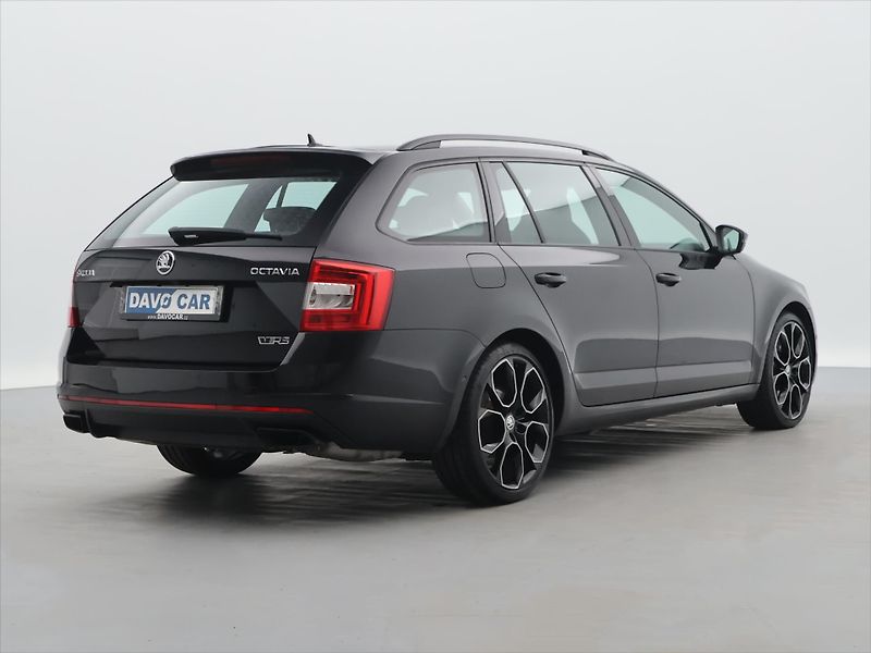 Škoda Octavia 2,0 TSI DSG RS230 CZ Challenge - fotka 7 z 37