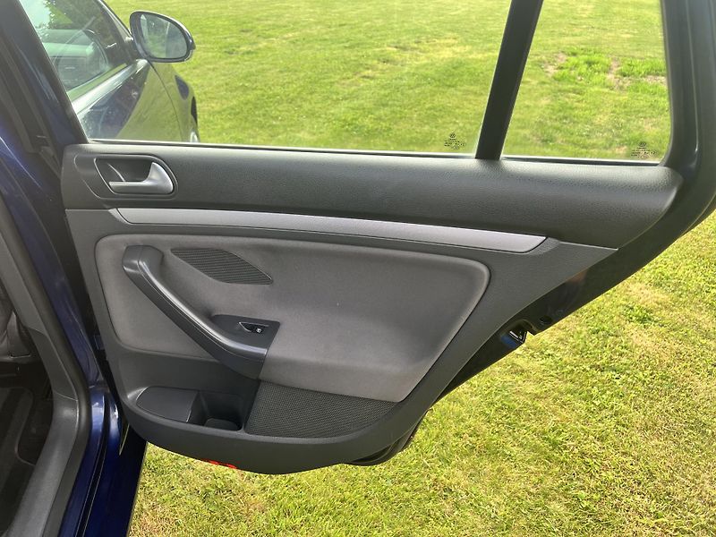 Volkswagen Golf 1.4TSI 90KW,DSG,DIGI,TEMPOMAT - fotka 18 z 45