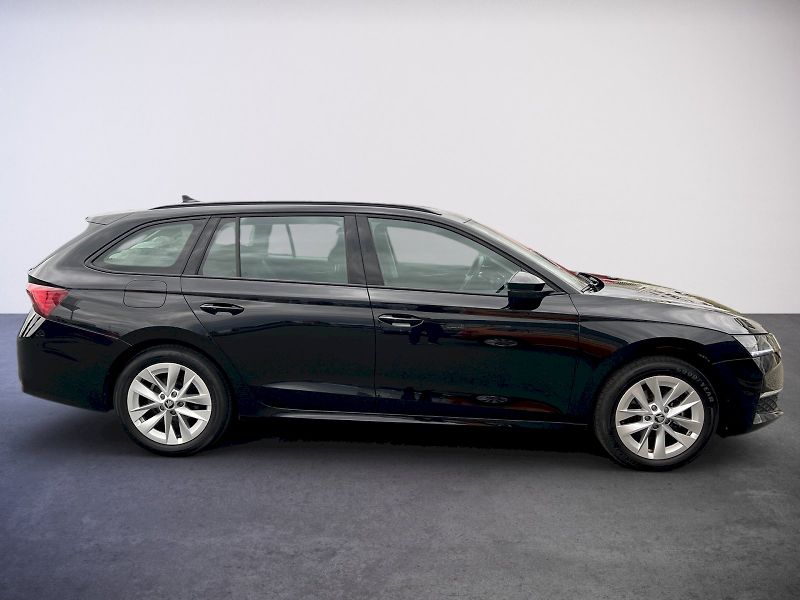 Škoda Octavia (2025) Selection 1.5TSi 85kW 6°manuál - fotka 9 z 28
