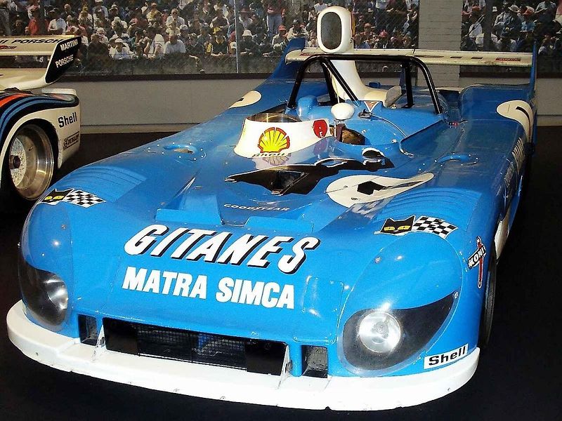Před nedávnem oslavil 82. narozeniny rekordman v účasti na 24 hodin Le Mans, bývalý pilot F1 a držitel rekordu v letectví, francouzský automobilový závodník Henri Pescarolo. V roce 1984 závodil při Interserii v Mostě.